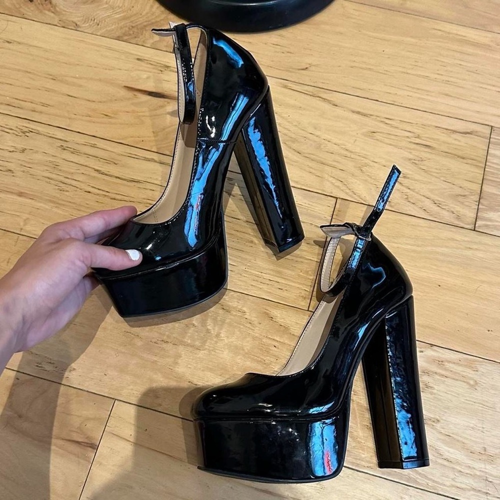 Fashion Nova Black Platform Heels - Picture 2 of 7
